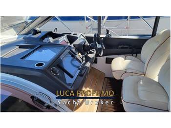 Princess Yachts V48