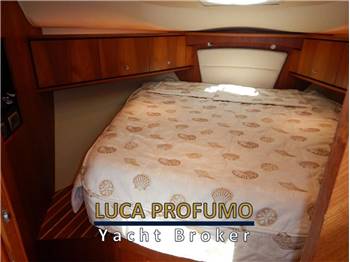 Tiara Yachts 3900 Sovran