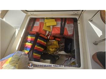 JEANNEAU MERRY FISHER 925 FLY