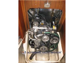 HUNTER MARINE HUNTER 320