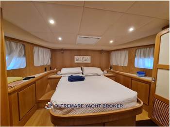 ASIA BOAT BUILDER AQUARIUS 55 FLY
