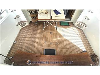 ASIA BOAT BUILDER AQUARIUS 55 FLY