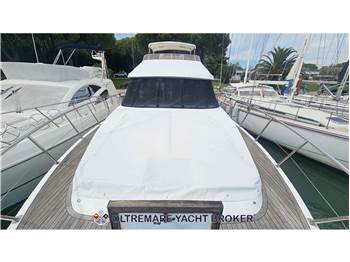 ASIA BOAT BUILDER AQUARIUS 55 FLY