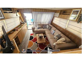 ASIA BOAT BUILDER AQUARIUS 55 FLY