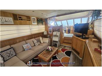 ASIA BOAT BUILDER AQUARIUS 55 FLY