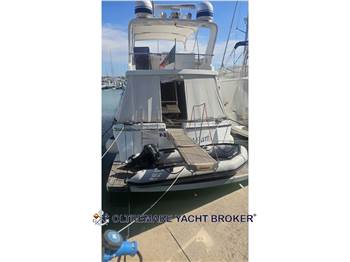 ASIA BOAT BUILDER AQUARIUS 55 FLY