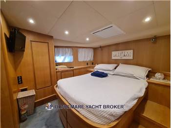 ASIA BOAT BUILDER AQUARIUS 55 FLY