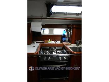 BENETEAU OCEANIS 411