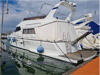 ASIA BOAT BUILDER AQUARIUS 55 FLY