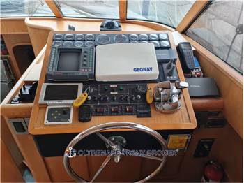 ASIA BOAT BUILDER AQUARIUS 55 FLY