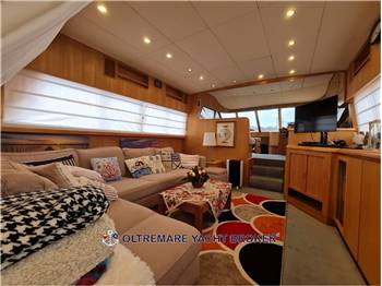 ASIA BOAT BUILDER AQUARIUS 55 FLY