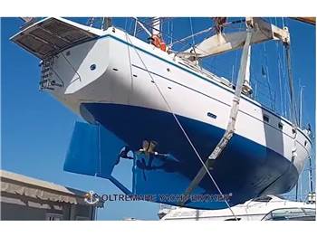 FERRETTI ALTURA 42.2