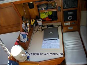 OYSTER MARINE OYSTER 37