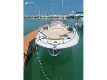 Sessa Marine KEY LARGO 27