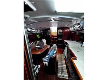 Beneteau OCEANIS 423