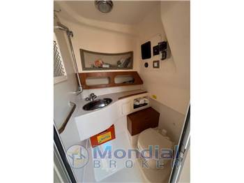 Grady-White Express 305
