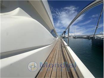 Ferretti 620  fly