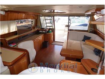 Ferretti 620  fly