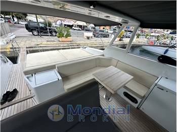 Ferretti Altura 47 Open