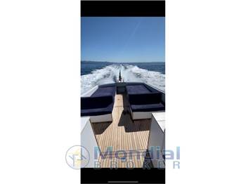Magnum Marine 38 sport
