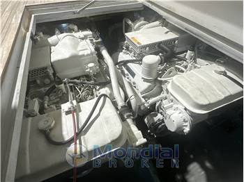 Magnum Marine 40