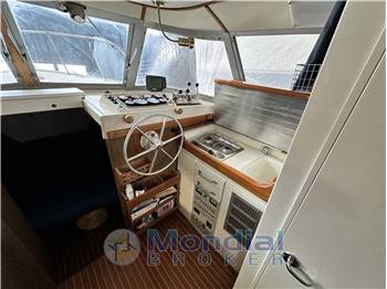 Bertram Usa 31 flybridge Cruiser