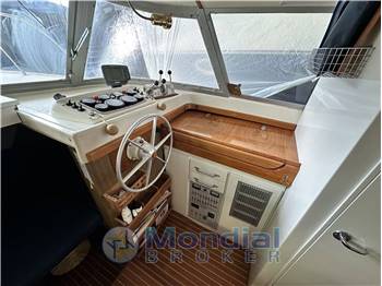 Bertram Usa 31 flybridge Cruiser