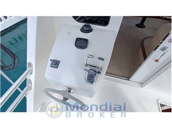 Viking 62 Enclosed Bridge