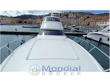 Viking 62 Enclosed Bridge