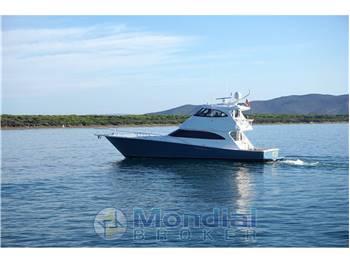 Viking 62 Enclosed Bridge
