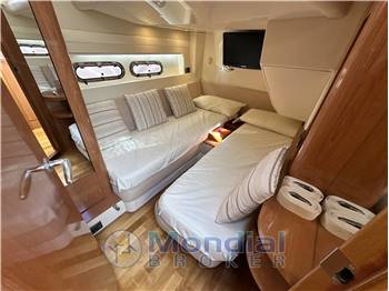 Sealine 42/5