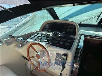 Uniesse 42