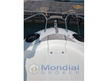 Sessa Marine Key Largo 28