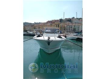 Sessa Marine Key Largo 28