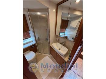 SUNSEEKER MANHATTAN 70
