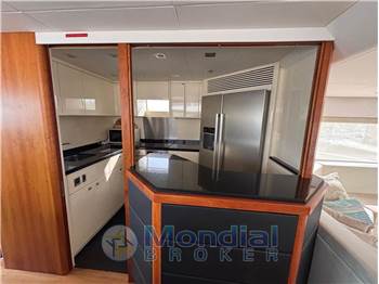 SUNSEEKER MANHATTAN 70