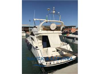 PRINCESS 38 FLY