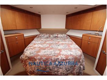 HATTERAS 68 CONVERTIBLE