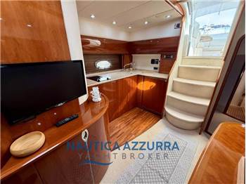 PRINCESS V48