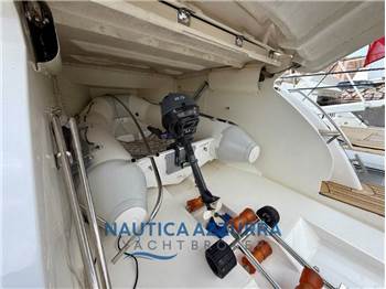 PRINCESS V48
