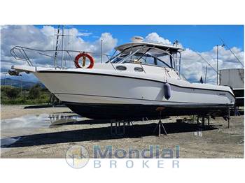 Boston Whaler Conquest 305