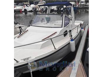 Cantiere navale parente delfino 60 CABIN