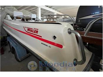 Boston Whaler REVENGE 21