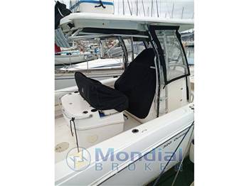 Boston Whaler Outrage 320