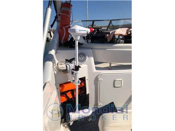 Regal Marine 3060 Window Express
