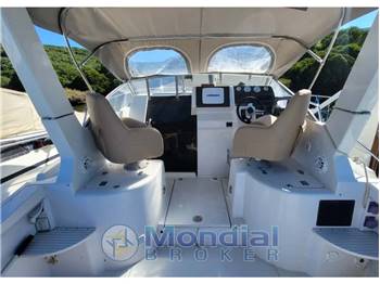 Four Winns Boats 257 Quest