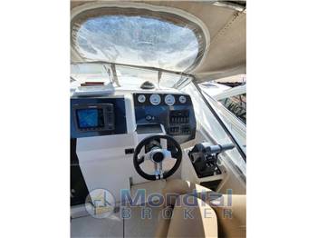 Four Winns Boats 257 Quest