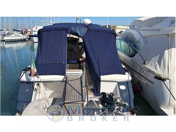 Azimut 38