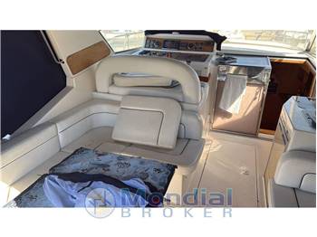 Azimut 38