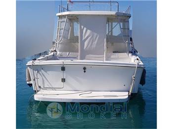 Luhrs 290 Open